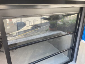kumandalı cam balkon